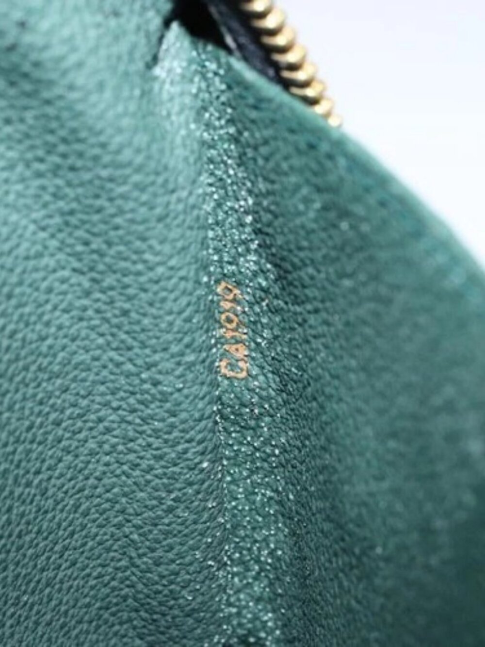 LOUIS VUITTON Taiga Trousse Toilette GM Clutch Bag Epicea M30214 LV Auth 166571 - Picture 15 of 16